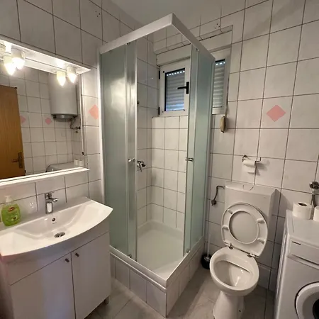 Nikolina Apartamento Baška Voda