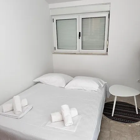 Nikolina Appartement